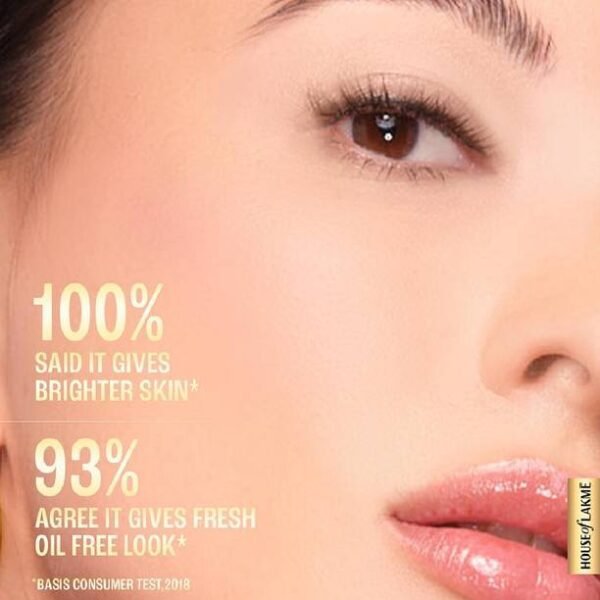 Lakmé Makeup+Skincare VitC Superglow Skin Perfecting Compact Sand16 Compact - Image 7